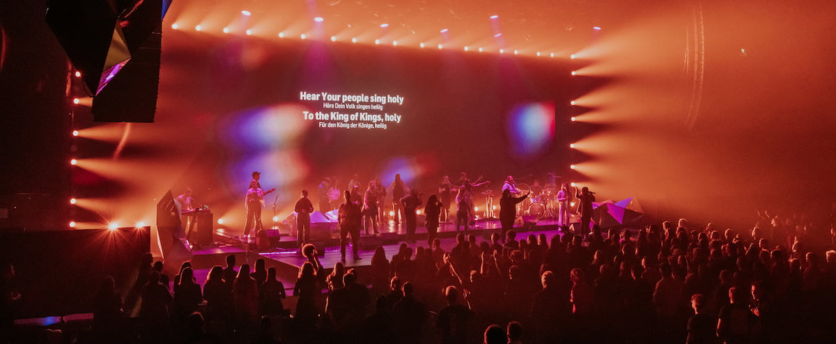 Ladies Lounge Worship